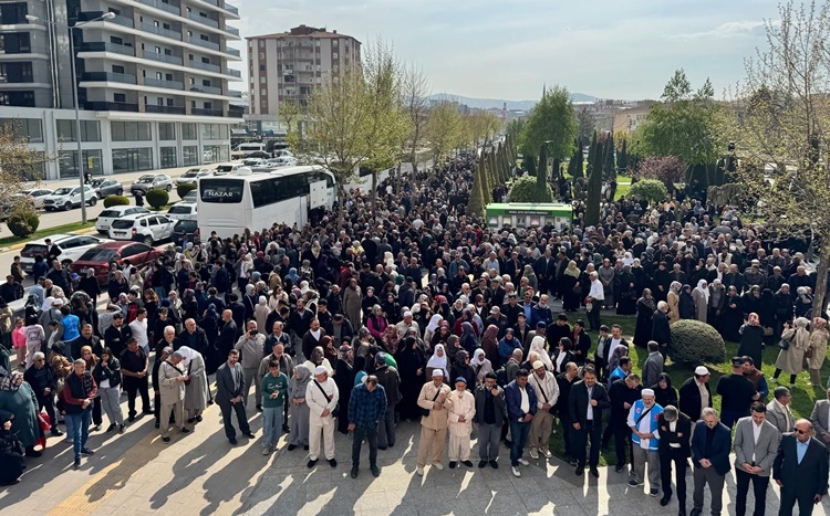 Çorum’un 325 Hac Yolcusu Dualarla Uğurlandı