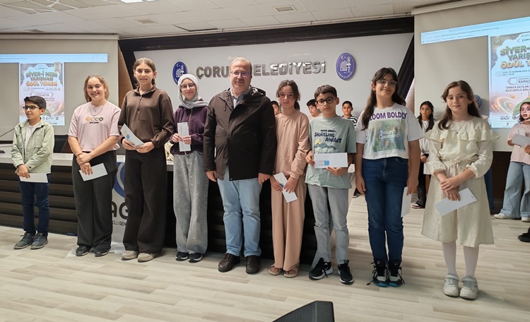 Siyer-i Nebi Yarışması’nın Ödülleri Dağıtıldı