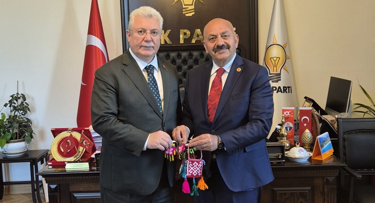 Başkan İsbir, Planlanan Projeleri Anlattı
