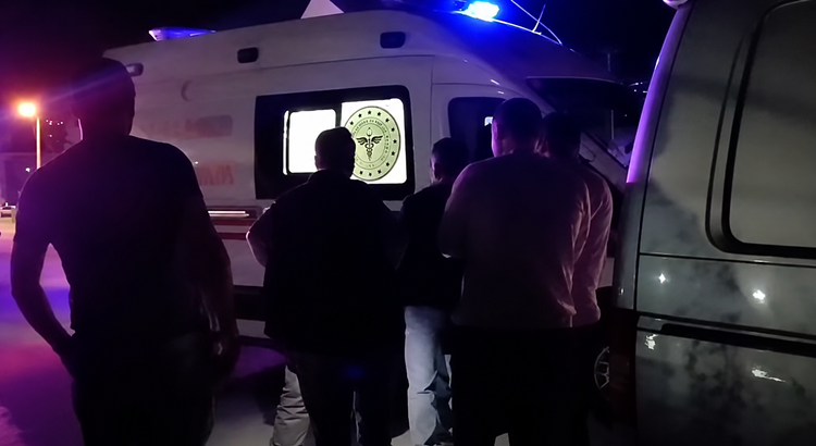 Çorum’da Gece Yarısı Bıçaklı Kavga: 2 Genç Yaralandı