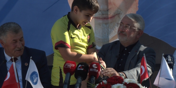 Başkan Aşgın, Çocukların İsteğini Yerine Getirdi