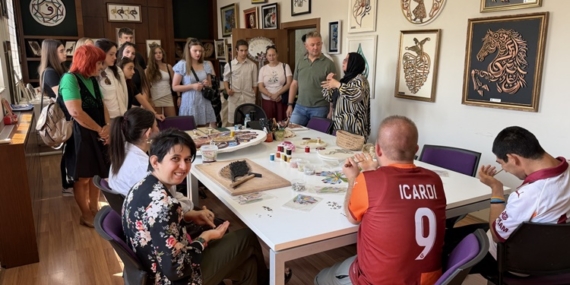 Erasmus Öğrencileri, Engelli Eğitim Merkezi’ni Ziyaret Etti