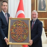 BAKAN ALPARSLAN BAYRAKTAR’DAN ÇORUM BELEDİYESİ’NE ZİYARET (1)
