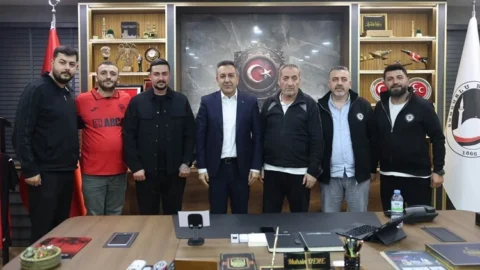 Arca Çorum FK Taraftarlarından Başkan Dere’ye Ziyaret