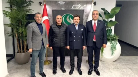 Ahlatcı’dan Çorum Safi Şeker’e Ziyaret